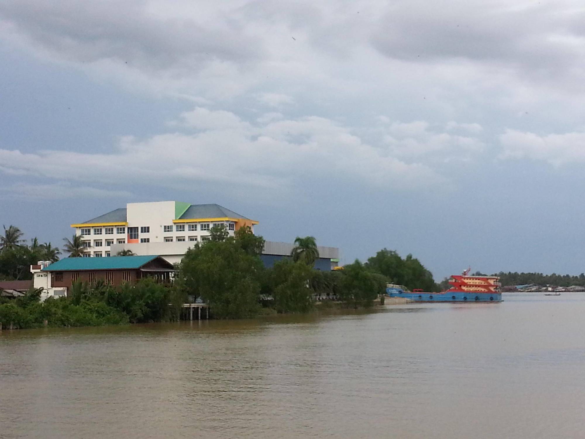 See View Riverside Surat Thani Exteriör bild